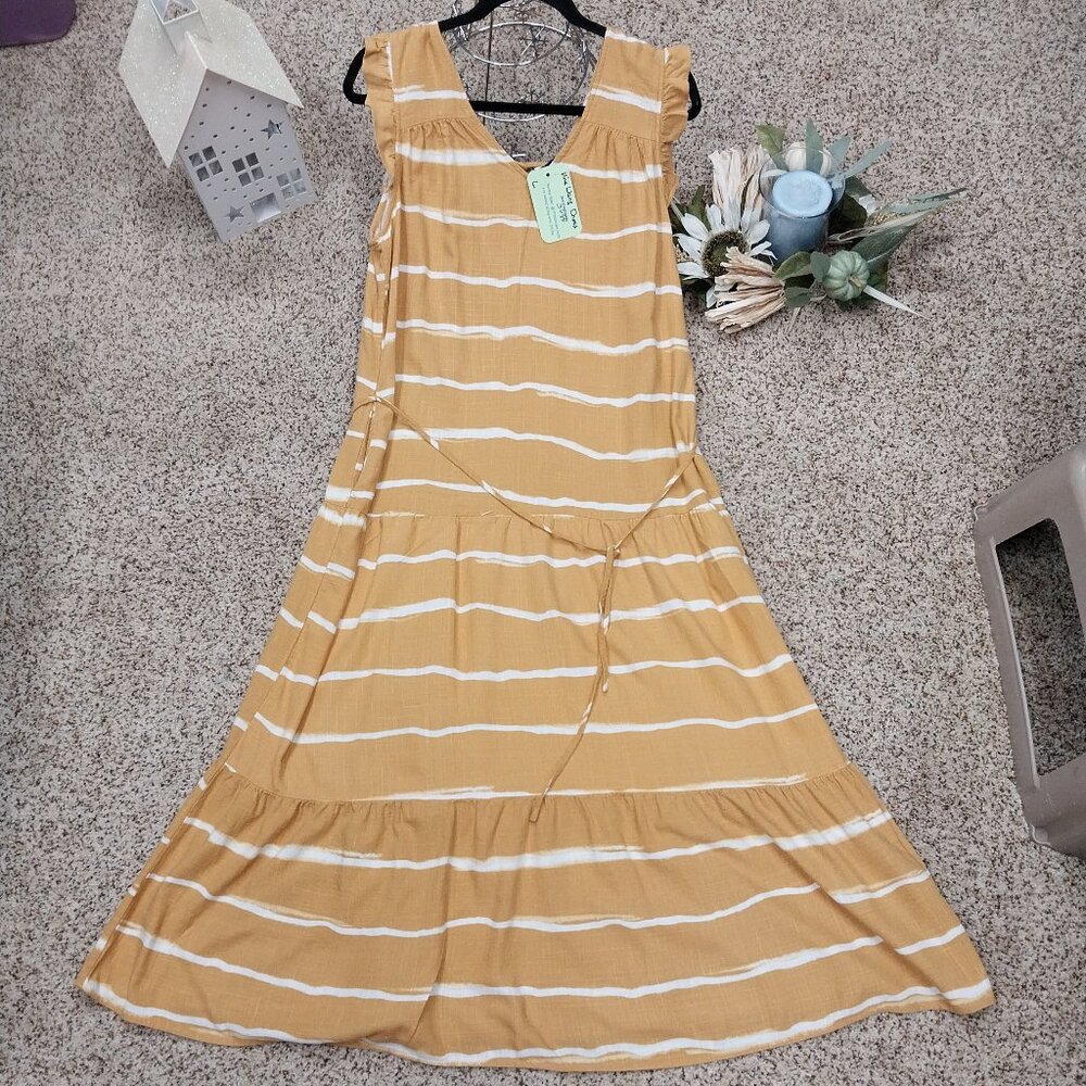 3488 Size Large Simply Vera Wang Gold Stripe Dress . - Picture 1 of 7